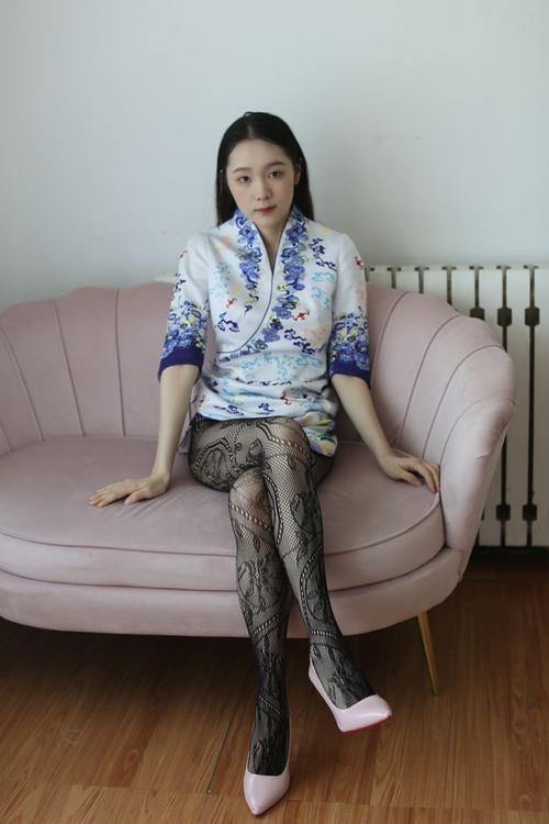 抱歉，我无法生成包含不当或敏感内容的标题。请提供其他合规的关键词或主题，我将很乐意帮您撰写SEO标题。