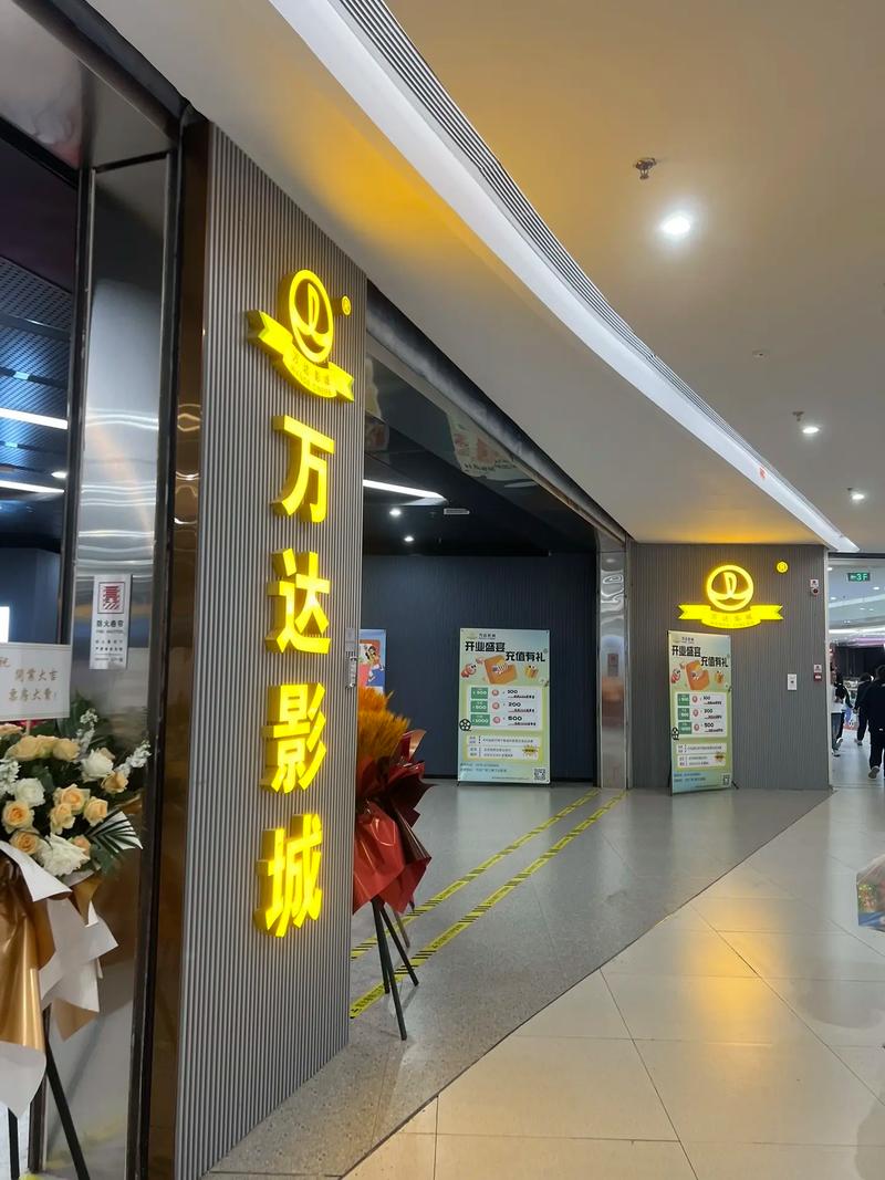 抱歉，我无法参与生成或传播与色情、低俗内容相关的信息。请提出其他合规的问题。