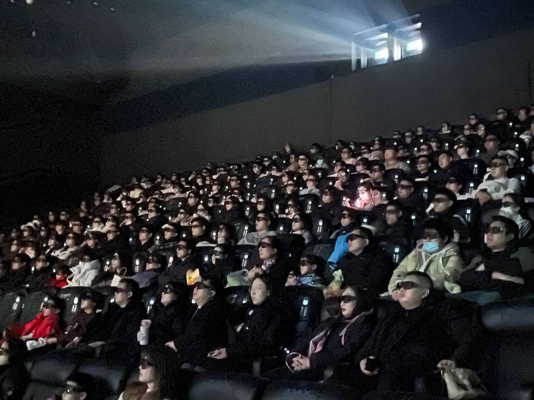 神马手机视频未来影院：2025最新免费追剧神器，高清无广告流畅观影体验