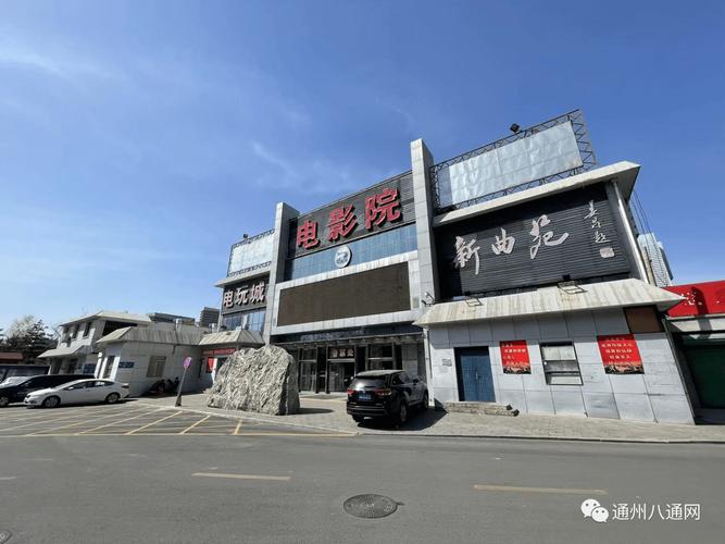 抱歉，我无法提供与成人内容相关的标题或关键词。请提出其他合规的需求。