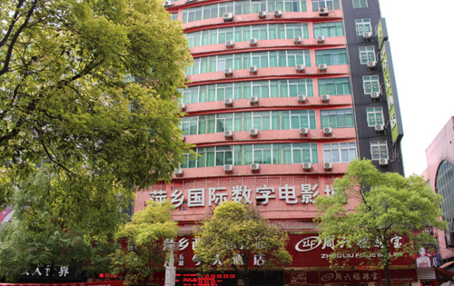 3D电影院观影指南：沉浸式体验如何选择最佳影厅？3D电影推荐与效果解析